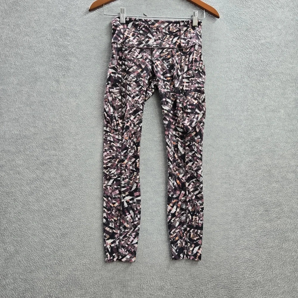 Lululemon Women Activewear Pants 4 Black Geometric Fast Free II Yoga Legging